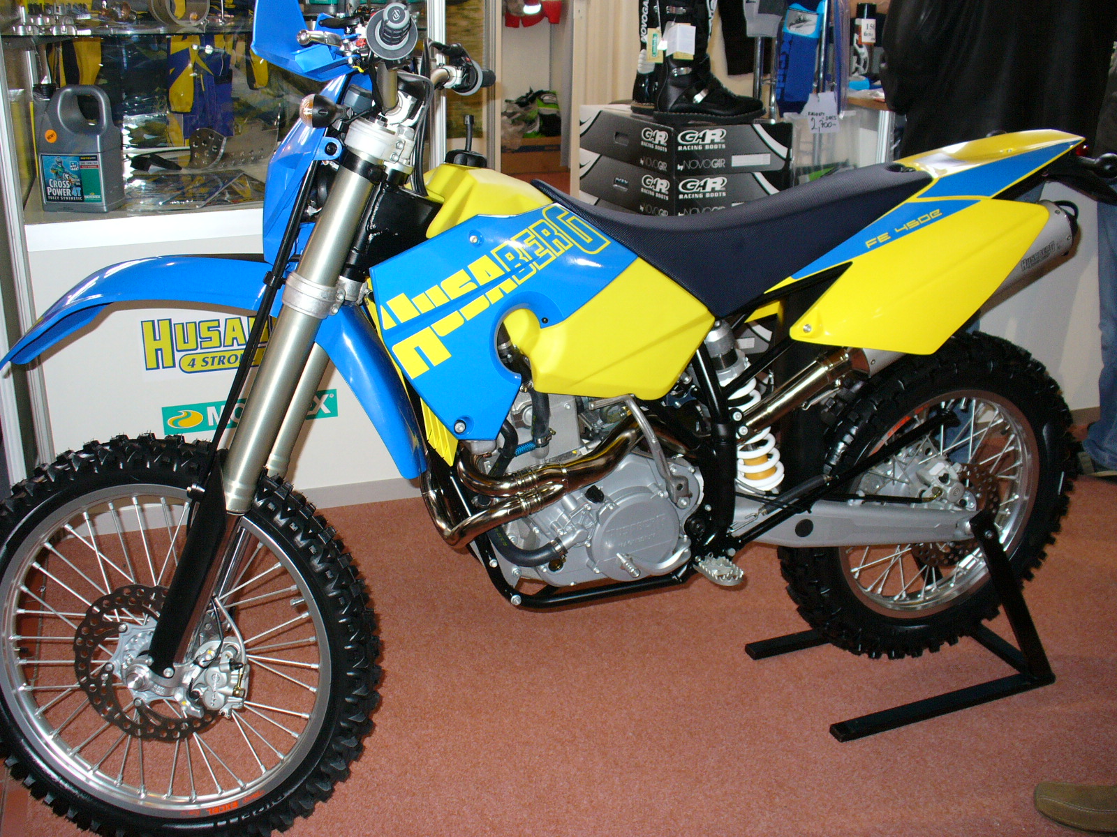 Výstava motorek 034