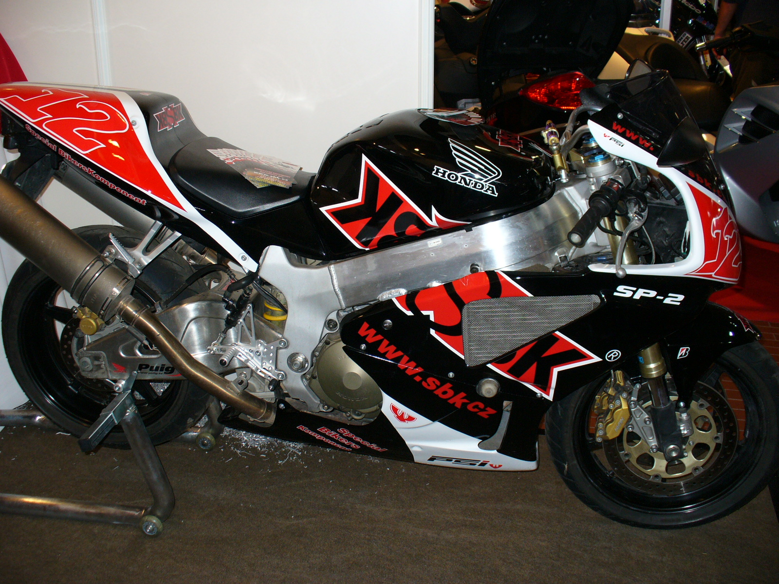 Výstava motorek 058