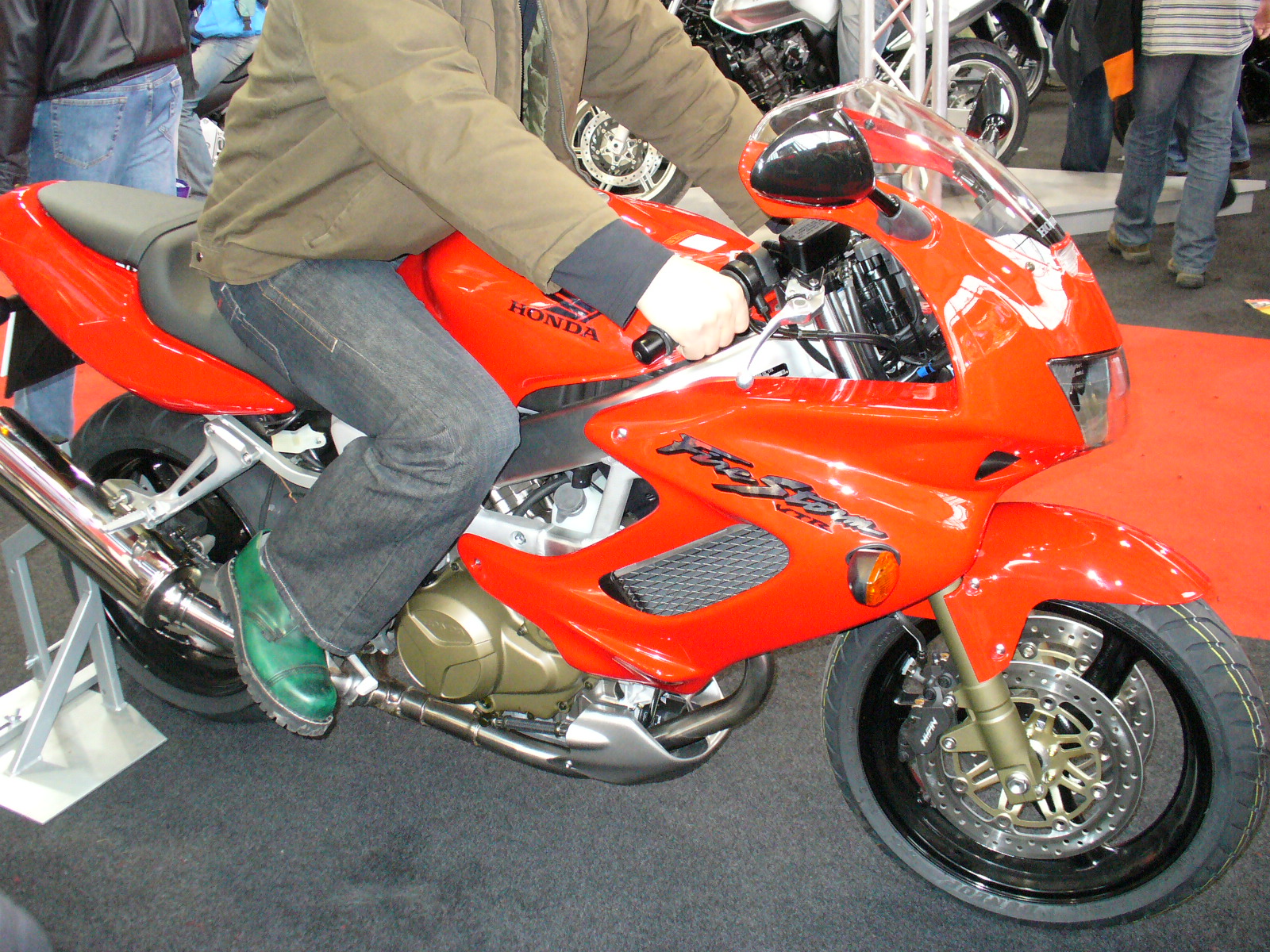 Výstava motorek 072