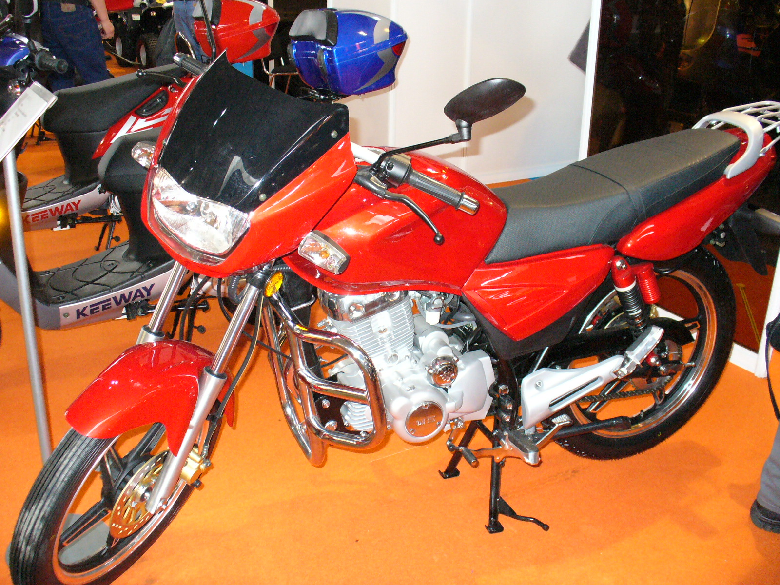 Výstava motorek 086